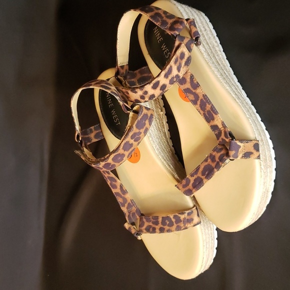 Nine West NWT Adjustable Strap Leopard Print Wedge Sandal - Picture 2 of 5